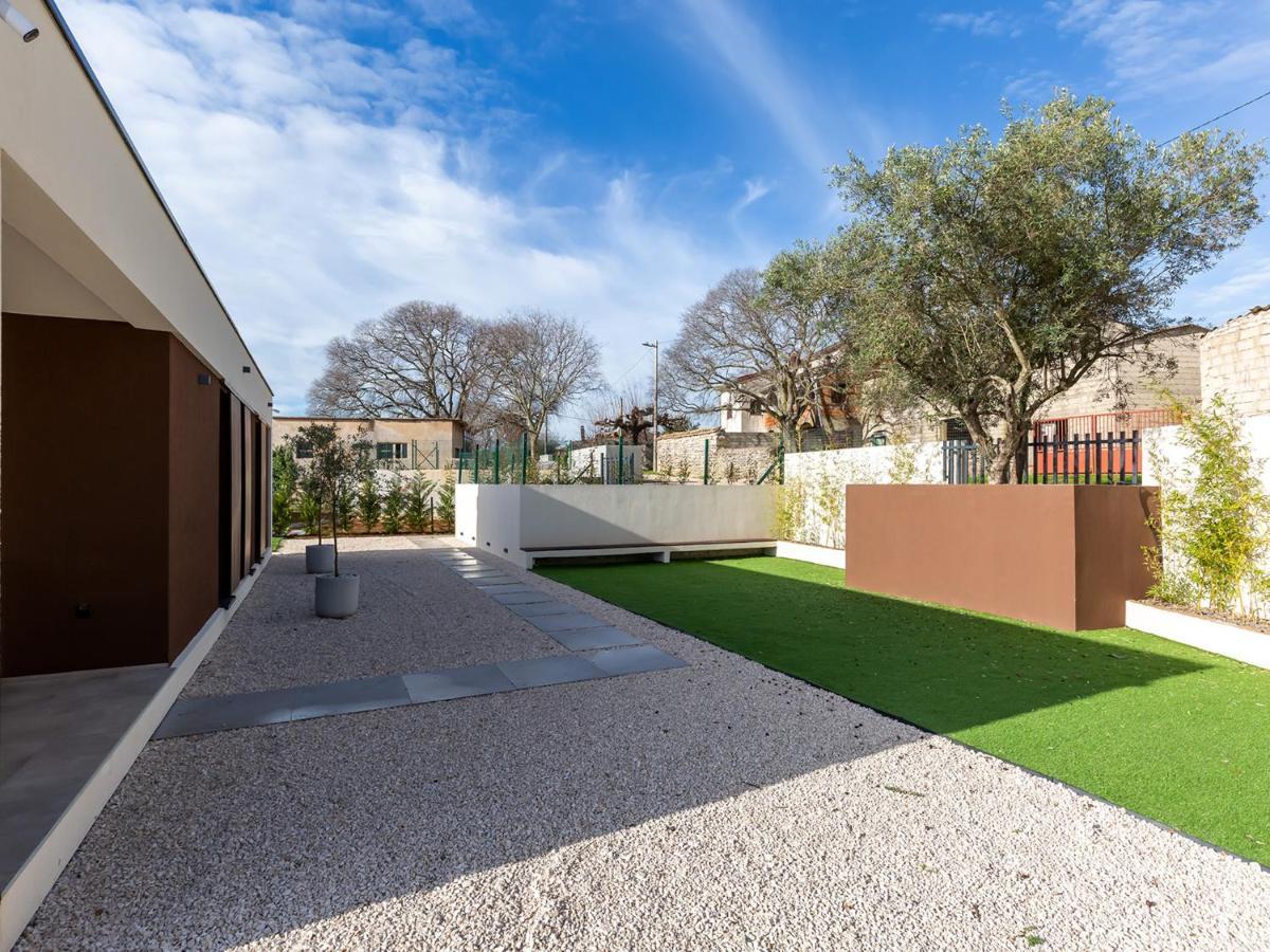 Villa Moderna San Lorenzo Orbanići Exteriör bild