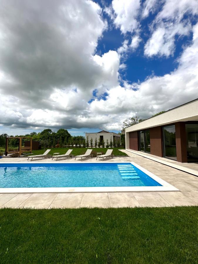 Villa Moderna San Lorenzo Orbanići Exteriör bild