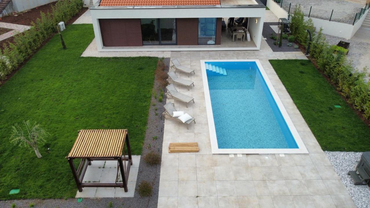 Villa Moderna San Lorenzo Orbanići Exteriör bild